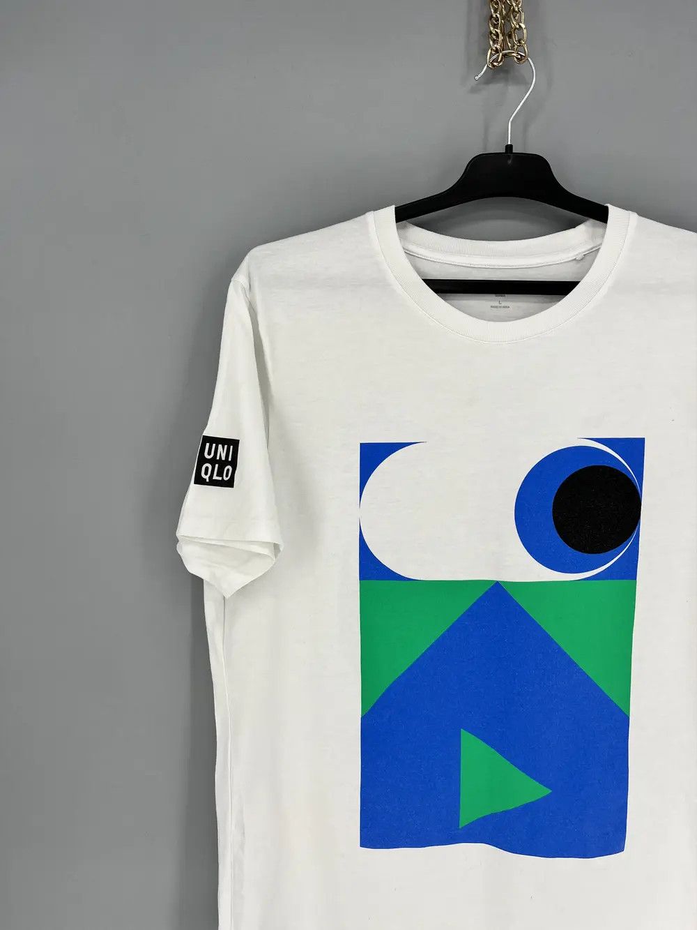 Vintage Vintage Y2K UNIQLO TATE PLAY T-Shirts White hype Size US L / EU 52-54 / 3 - 4 Thumbnail