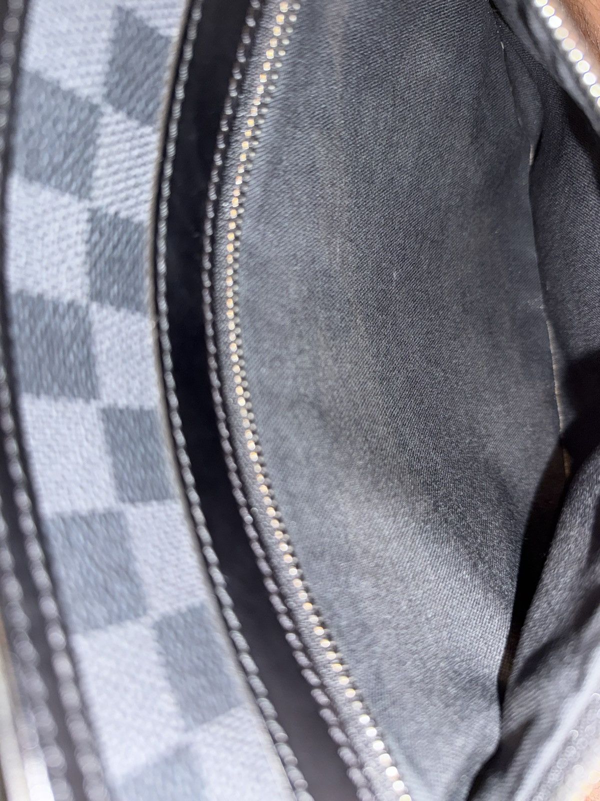 Louis Vuitton Louis Vuitton Thomas Shoulder Bag Black Canvas Size ONE SIZE - 10 Thumbnail