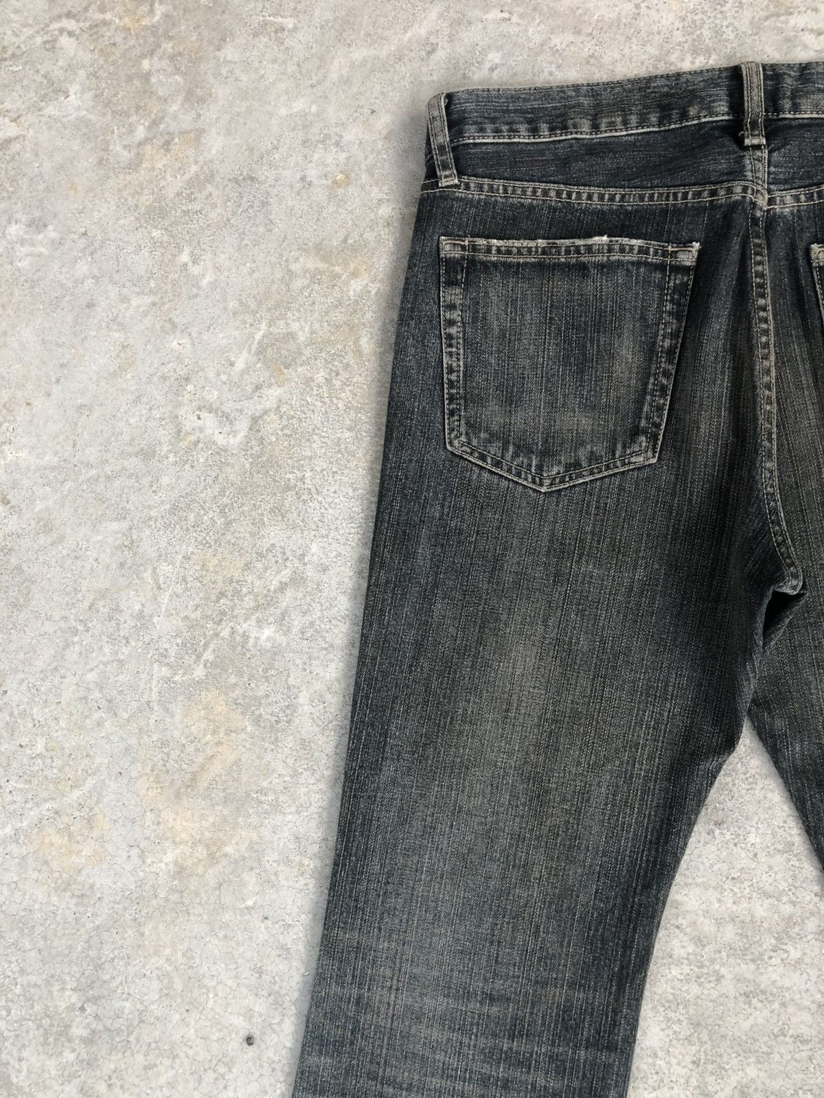 If Six Was Nine Japanese Uniqlo Flared Jeans Broken Denim Distressed Size US 32 / EU 48 - 9 Thumbnail