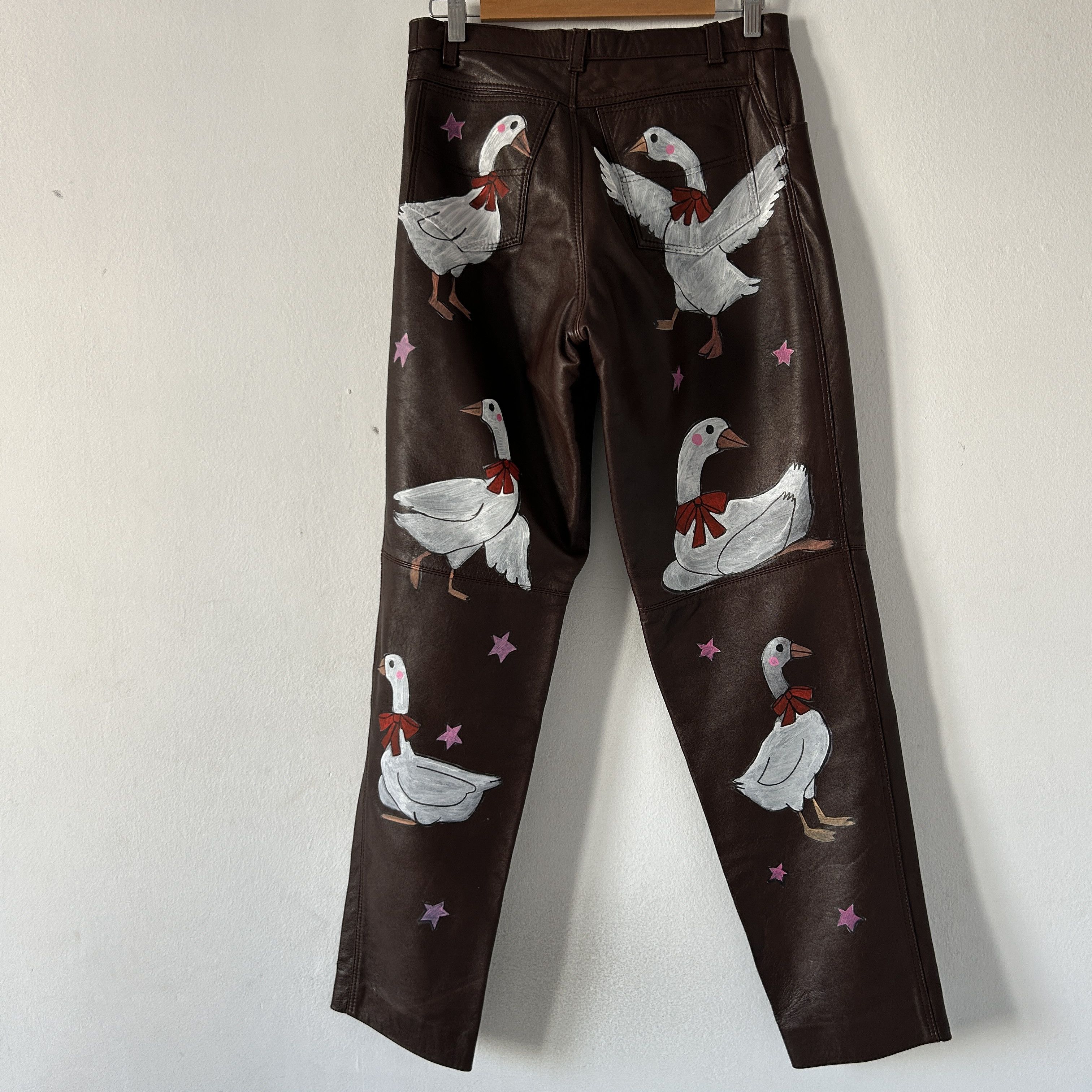 Custommade Hand-Painted Vintage Leather Trousers: Silly Goose Size 27" / US 4 / IT 40 - 8 Thumbnail