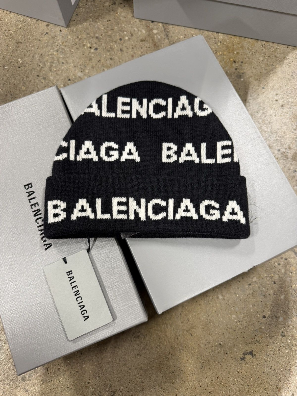 Balenciaga All Over Logo Beanie New 600$ in Black, Men's