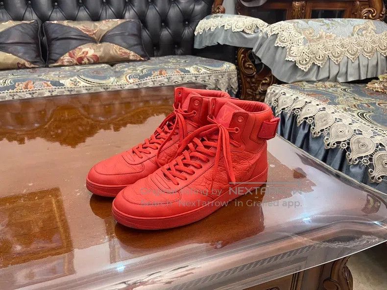 Louis Vuitton Louis Vuitton Litchi skin embossed logo design shoes Size US 7 / EU 40 - 1 Thumbnail