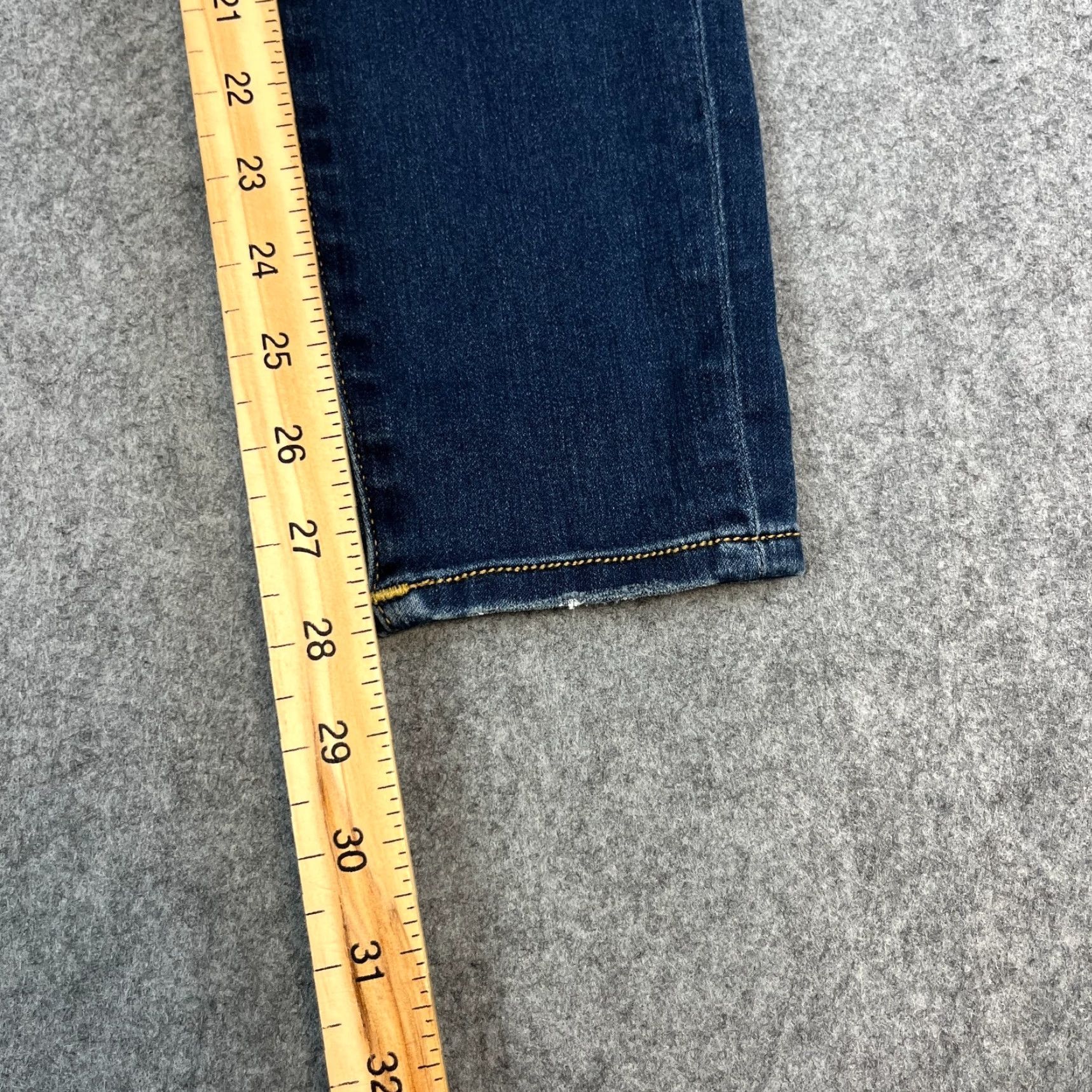 True Religion True Religion Jeans Slim Skinny 27 30 UK 8 Dark Wash Blue Jennie Curvy Womens Jeans Clothing Shoes Accessories Size 30" / US 8 / IT 44 - 4 Thumbnail