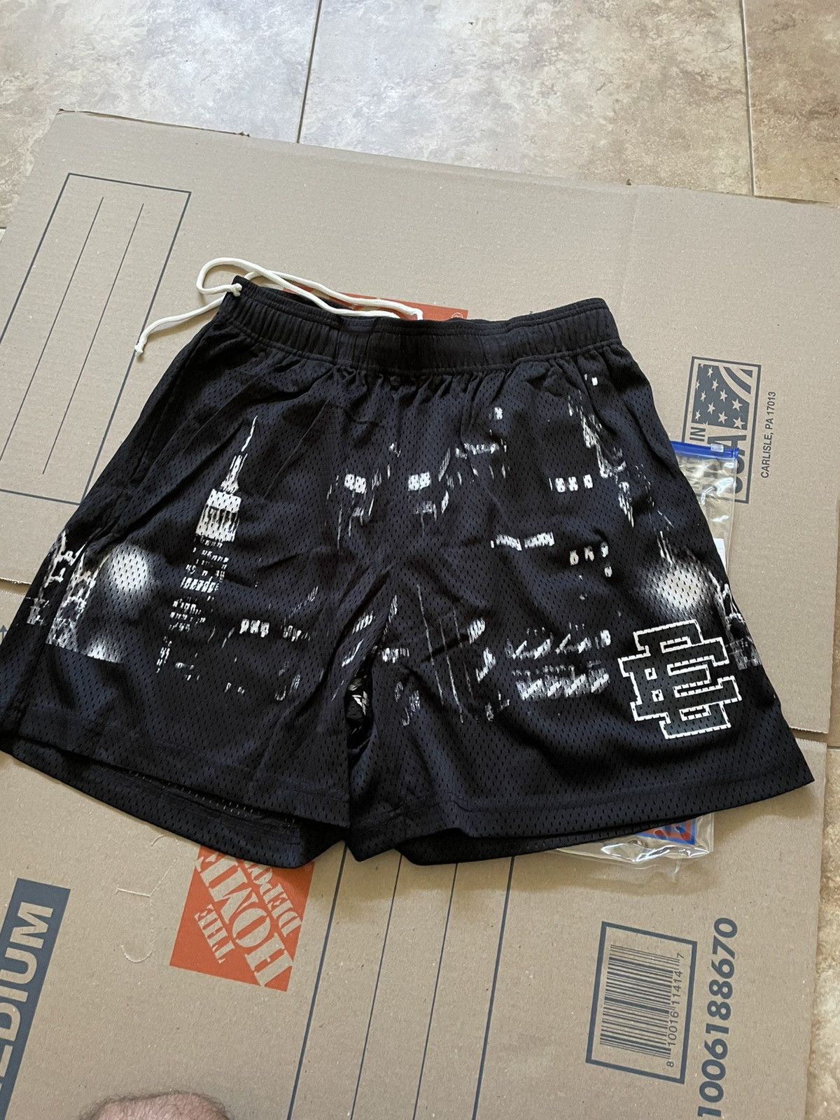 ウェア Eric Emanuel shorts XL Eric Emanuel Mens Multicolor New York City Skyline Comfort