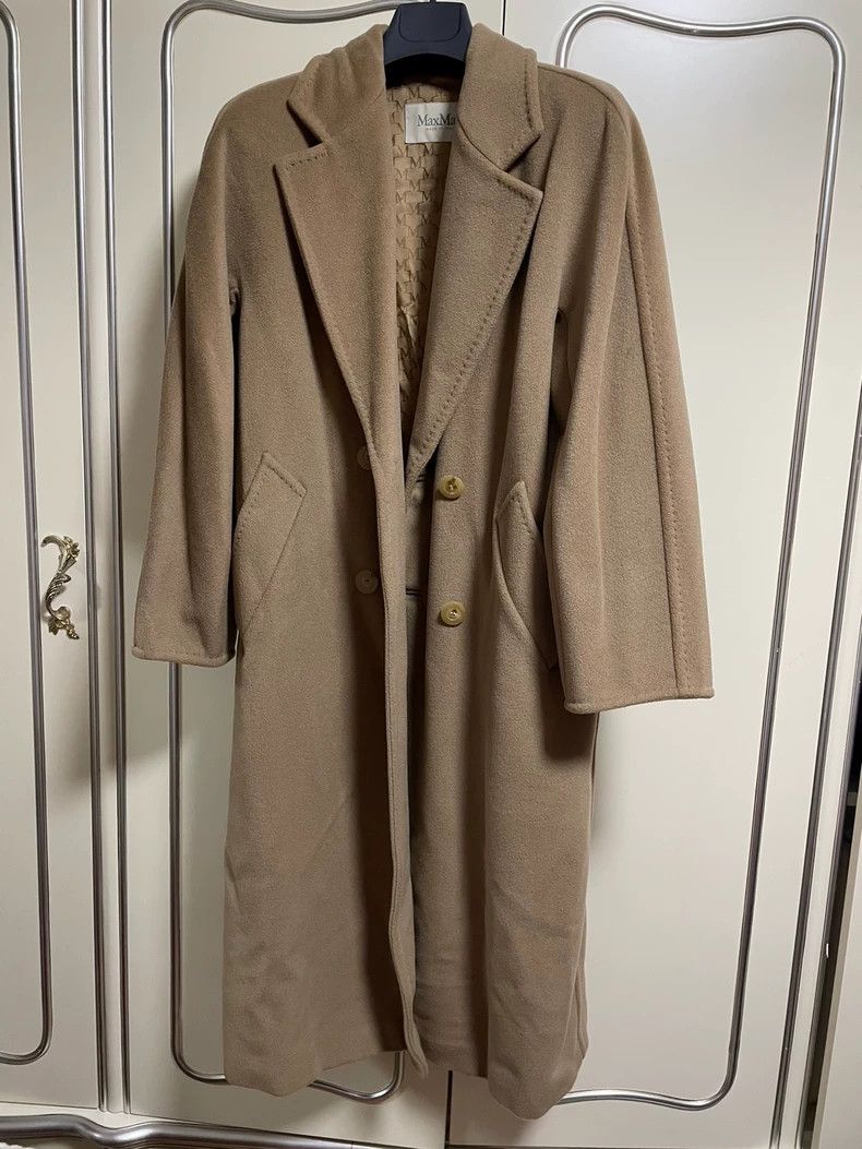 Max Mara Max Mara Wool and cashmere coat classic silhouette camel. Size M / US 6-8 / IT 42-44 - 1 Thumbnail