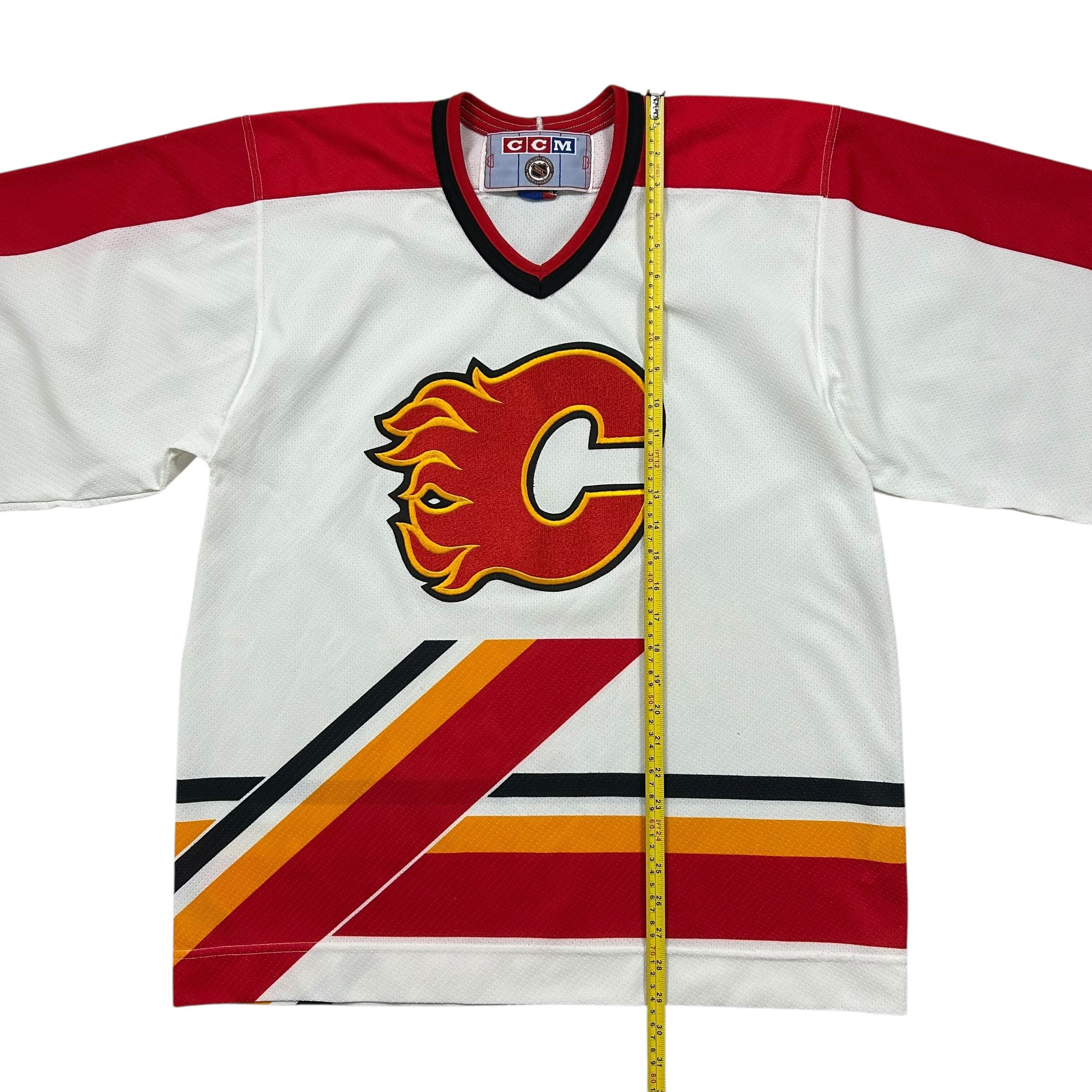 NHL VTG 90s CALGARY FLAMES CCM AIR-KNIT HOCKEY JERSEY SIZE M Size US M / EU 48-50 / 2 - 9 Thumbnail