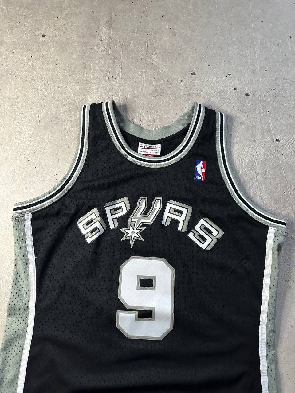 Mitchell & Ness × NBA San Antonio Spurs Tony Parker 2001-02 Hardwood Jersey Shirt Size US L / EU 52-54 / 3 - 3 Thumbnail