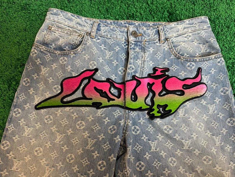 Louis Vuitton Louis Vuitton Flame graffiti embroidered jeans Size US 32 / EU 48 - 3 Thumbnail
