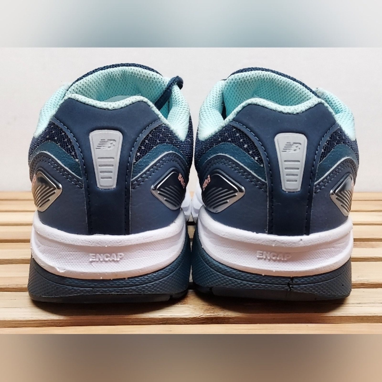 New Balance New Balance Womens | Navy | 1540 v3 Athletic Shoes Size 8 Size US 8 / IT 38 - 7 Thumbnail