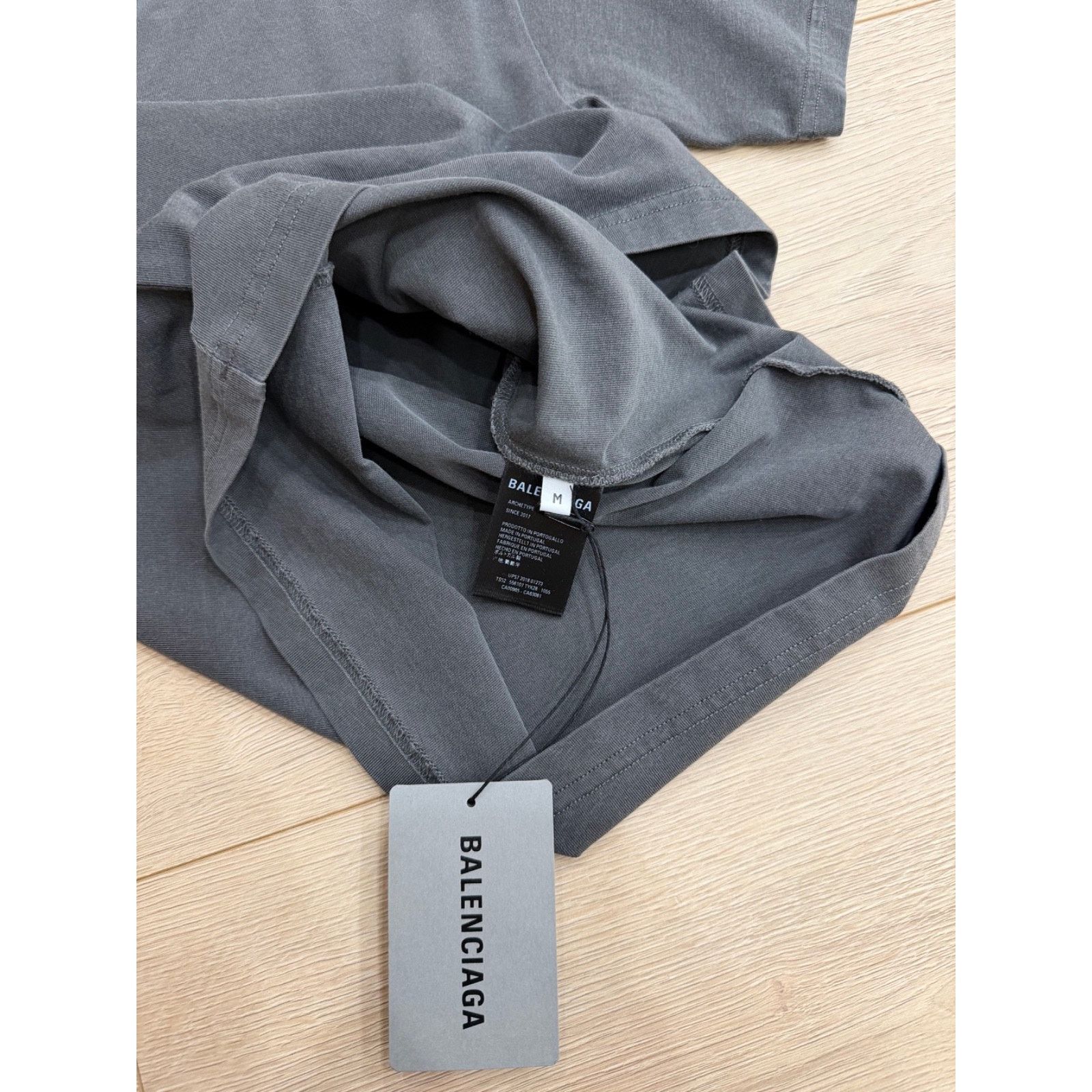 Balenciaga Balenciaga Archetype 2017 Dark Grey Logo Short Sleeve Tee M Size M / US 6-8 / IT 42-44 - 16 Thumbnail