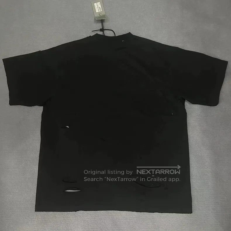 Balenciaga Balenciaga Lettering print round-neck ripped short-sleeve Size US M / EU 48-50 / 2 - 2 Thumbnail
