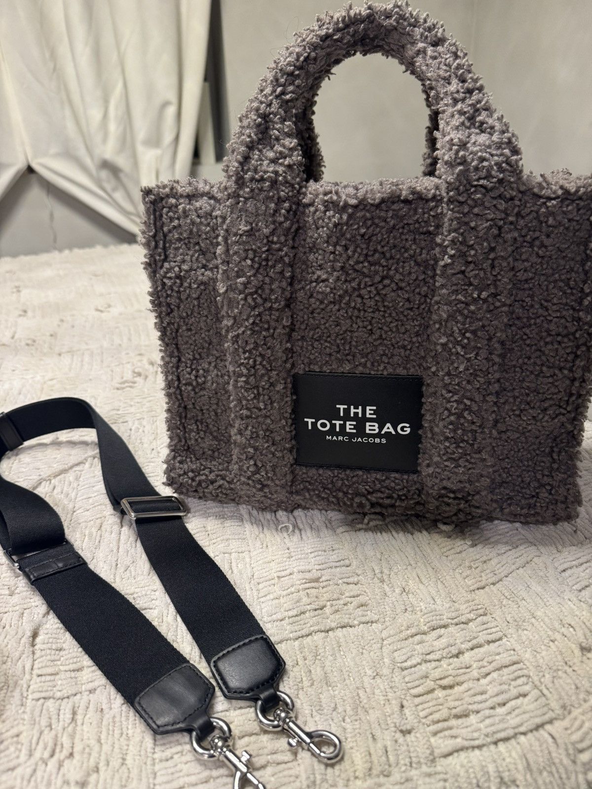 Marc Jacobs Marc Jacobs Teddy Medium Tote Bag Size ONE SIZE - 1 Thumbnail