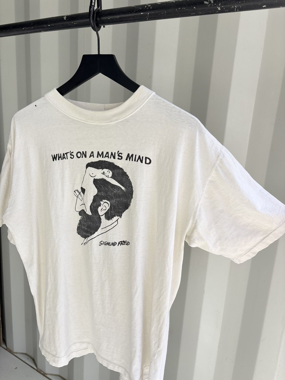 Vintage Vintage Whats On a Mans Mind Shirt Faded Grunge Band Size US XL / EU 56 / 4 - 2 Thumbnail