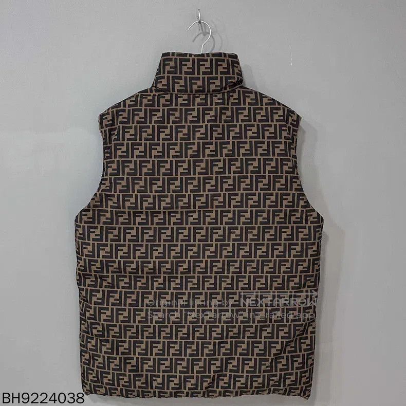 Fendi Fendi Reversible printed puffer vest Size US M / EU 48-50 / 2 - 6 Thumbnail