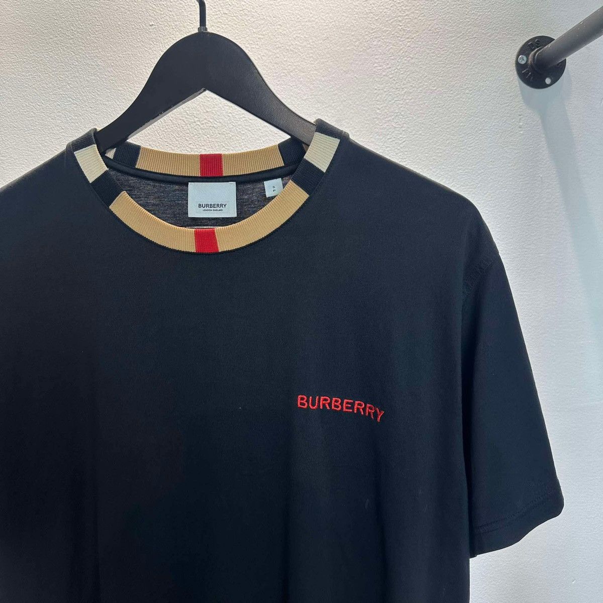 Burberry BUBRERRY NOVA CHECK T SHIRT Size US S / EU 44-46 / 1 - 2 Thumbnail