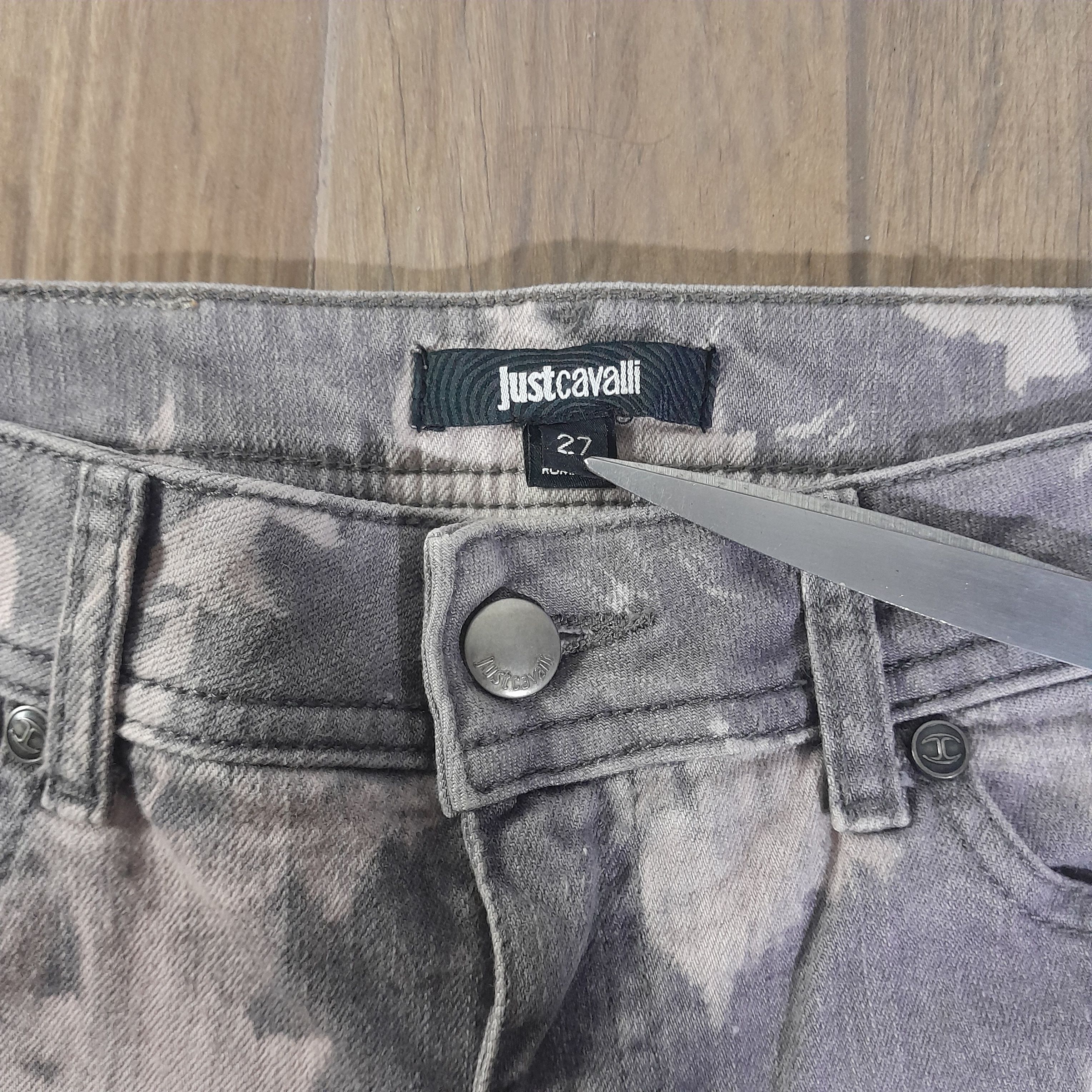Just Cavalli 2000s Just Cavalli Printed Sky Pants Size 30" Size 30" / US 8 / IT 44 - 6 Thumbnail