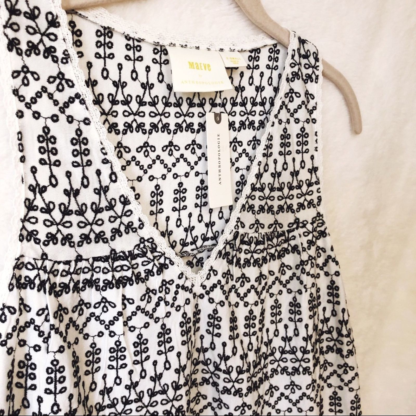 Anthropologie Anthropologie Ivory Cammie Embroidered Peplum Top Size XS / US 0-2 / IT 36-38 - 10 Thumbnail