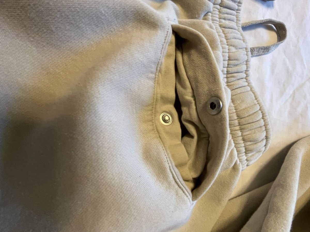 Nike Worn by D1 basketball player 6’8” 210 Size US 36 / EU 52 - 3 Thumbnail