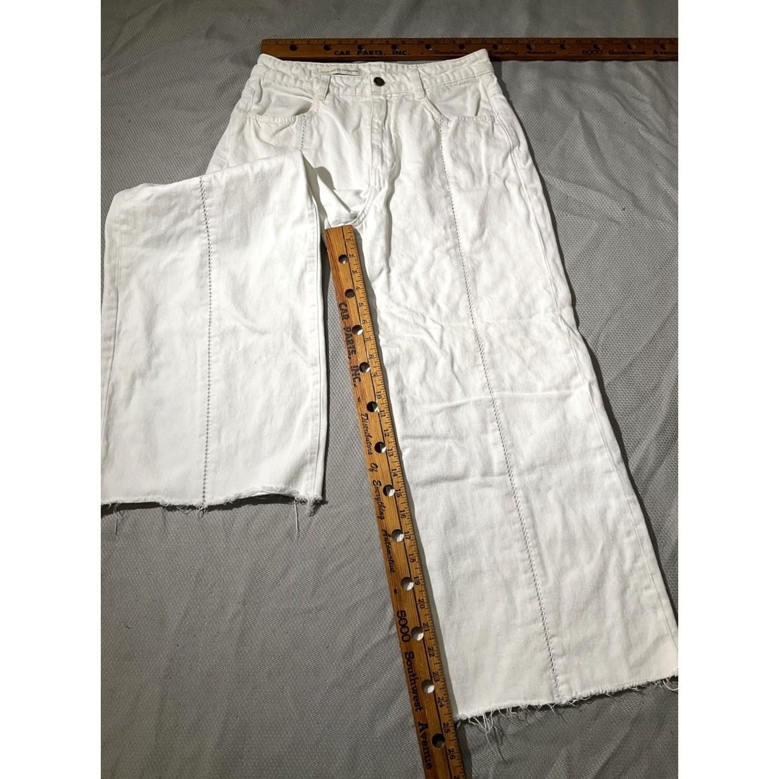 Anthropologie VINTAGE Anthropologie Pilcro And Letterpress Jeans Womens 28 White Wide Leg Crop Boho Size 28" / US 6 / IT 42 - 7 Thumbnail