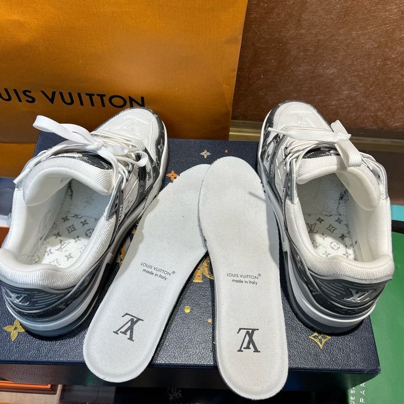 Louis Vuitton Louis Vuitton Low-Top Trainer in Gray and White -2508 Size US 6.5 / EU 39-40 - 5 Thumbnail