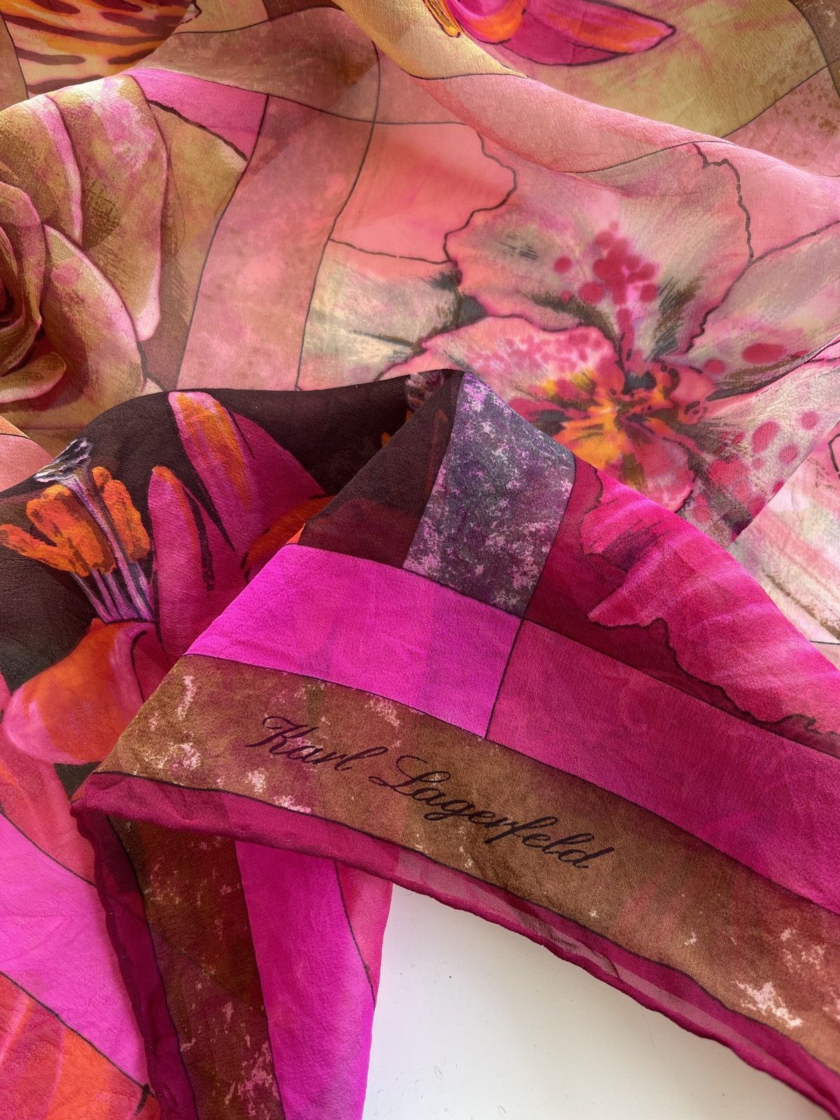 Karl Lagerfeld Karl Lagerfeld Flower Silk Scarves Size ONE SIZE - 2 Thumbnail