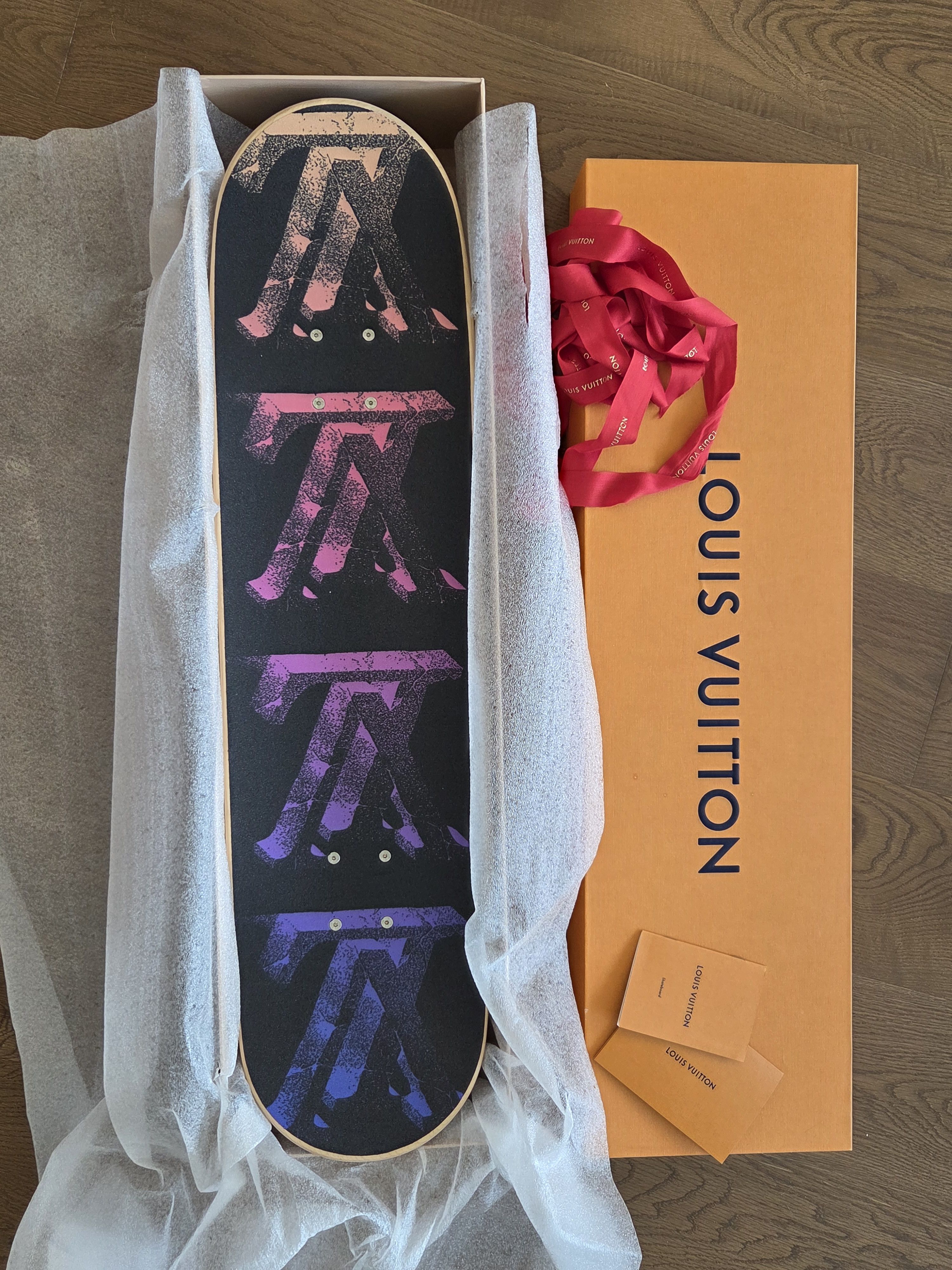 Louis Vuitton NIB Louis Vuitton illusion logo pink blue skateboard 🛹 Size ONE SIZE - 1 Thumbnail