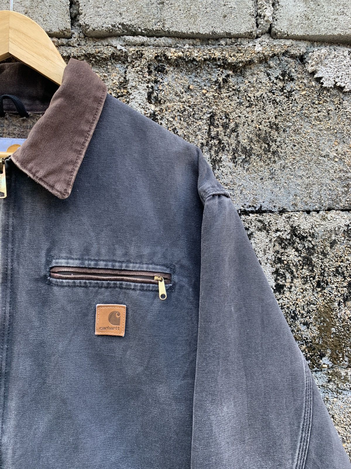 Carhartt × Vintage Vtg Carhartt J97 Faded Black/DarkGrey Detroit Jacket Size US L / EU 52-54 / 3 - 3 Thumbnail
