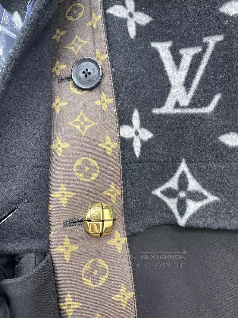 Louis Vuitton Louis Vuitton Wool presbyopic windbreaker coat Size XXS / US 00 / IT 34 - 3 Thumbnail