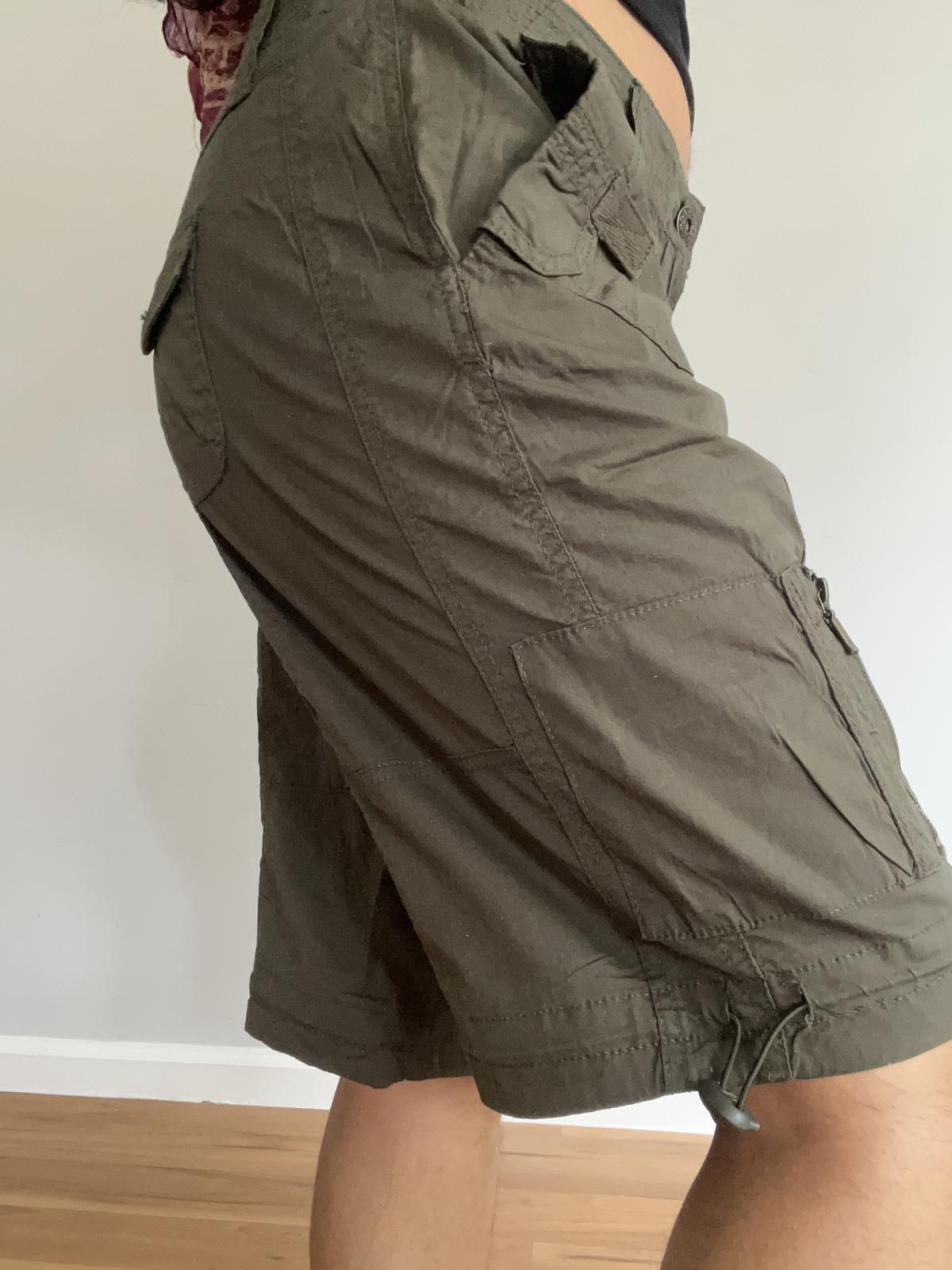 Other Women’s green cargo shorts Size 36" / US 14 / IT 50 - 3 Thumbnail