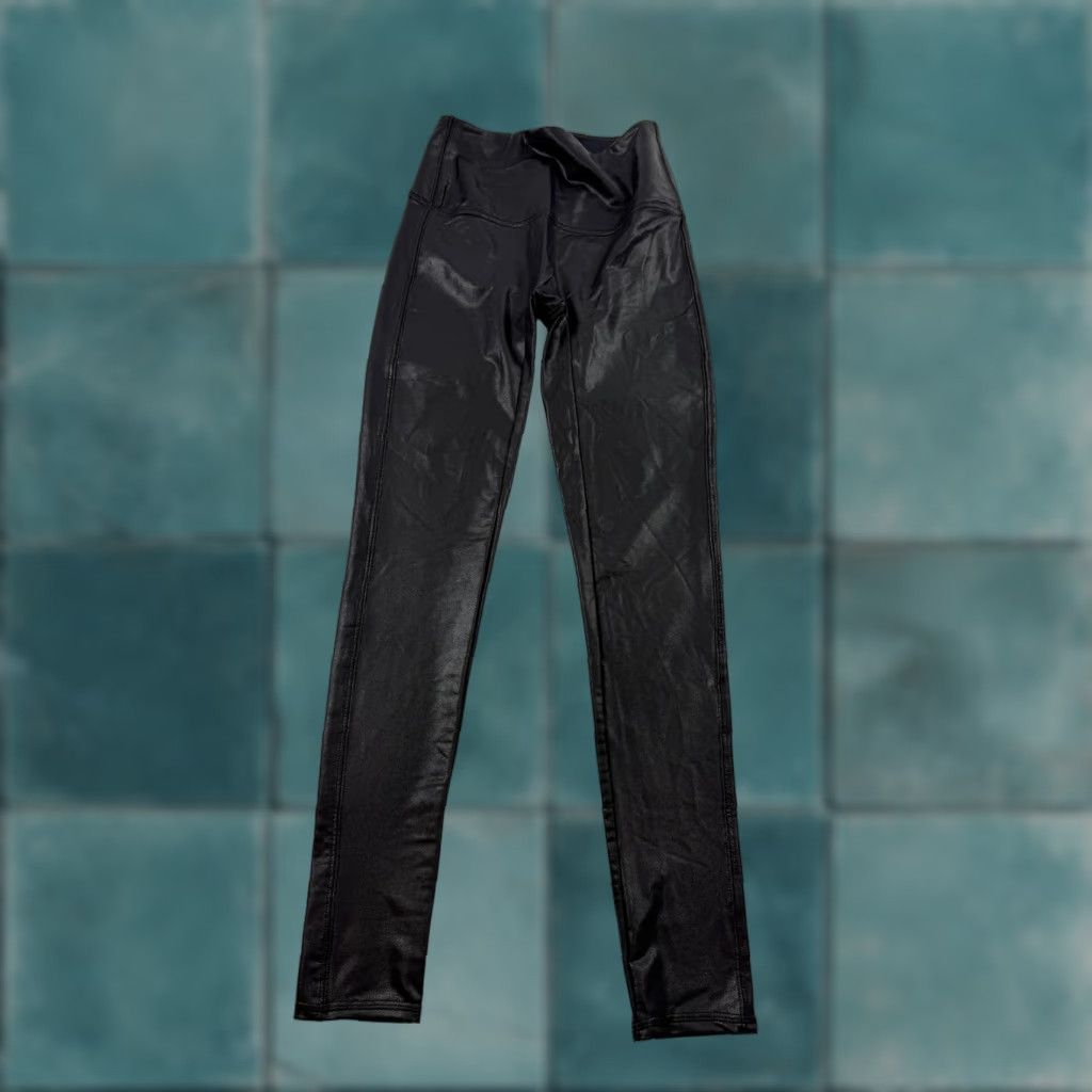 Vintage VINTAGE Jane and Bleecker Leggings Womens M Black Faux Leather High Rise Stretch Size 32" / US 10 / IT 46 - 1 Thumbnail