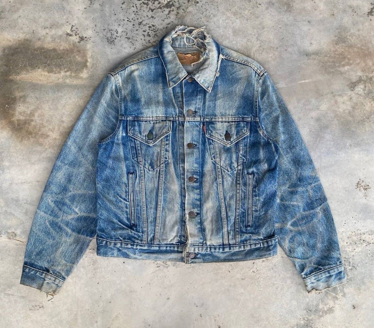 Levi's A BEAUTY PIECES LEVIS VINTAGE CRAZY FADED DISTRESSED DENIM Size US M / EU 48-50 / 2 - 8 Thumbnail