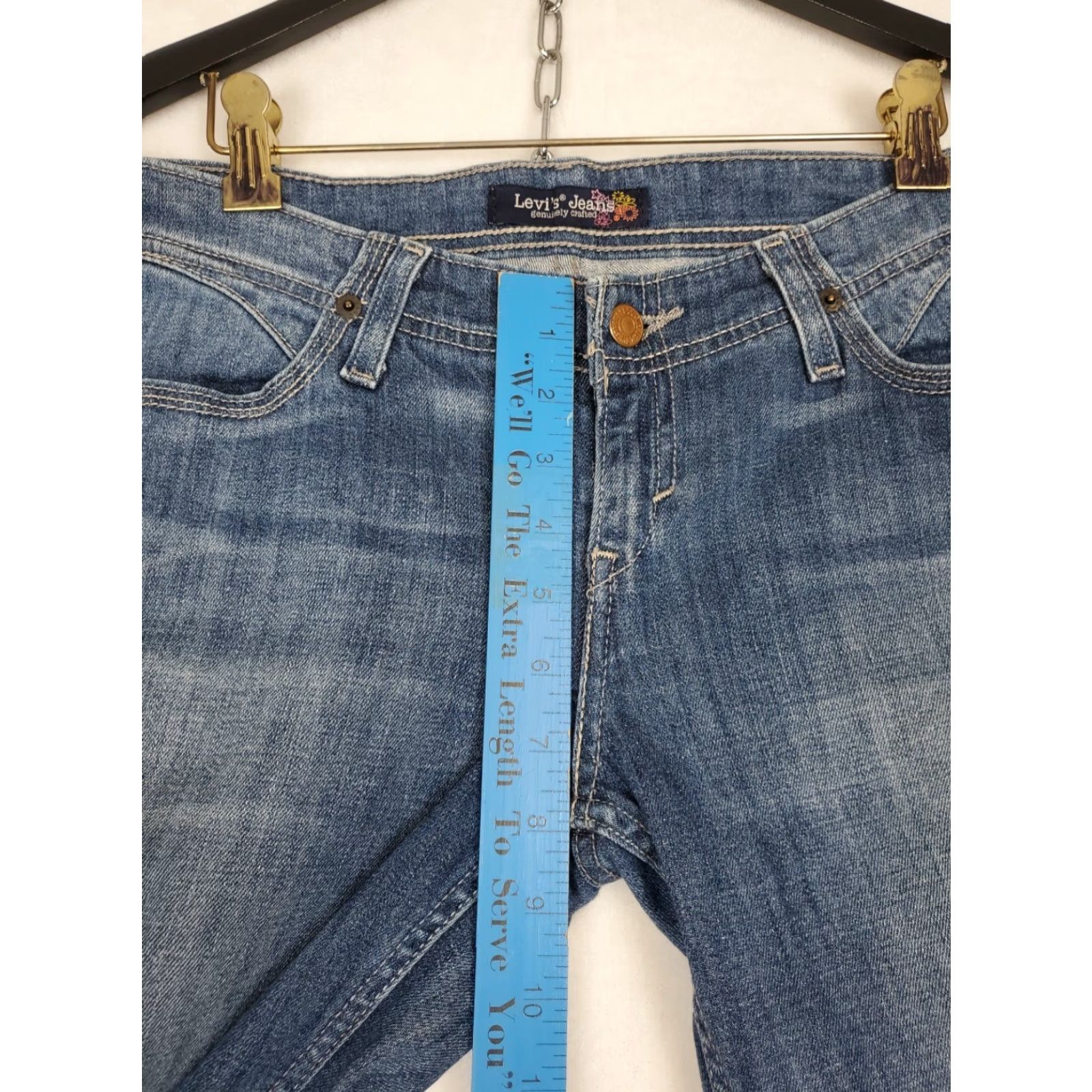Levi's VINTAGE Levi's Women's Genuinely Crafted Bootcut Jeans Medium Wash Blue Size 9M Y2k Retro Retro-Style Size 30" / US 8 / IT 44 - 6 Thumbnail