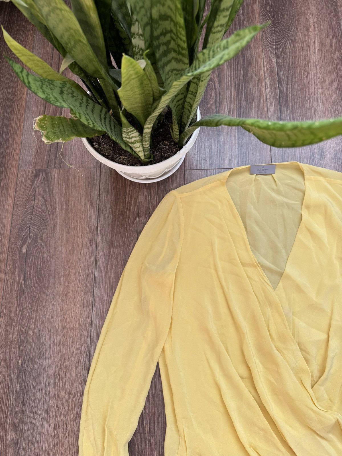Mulberry Mulberry women's yellow Small silk long sleeve blouse Size S / US 4 / IT 40 - 2 Thumbnail