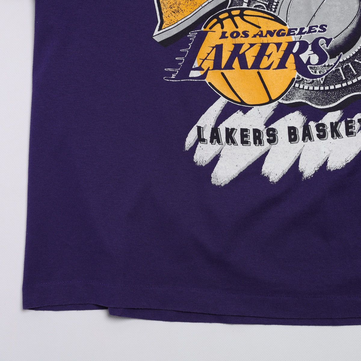 NBA Vintage Los Angeles Lakers Purple Tee NBA 90s Size US XL / EU 56 / 4 - 3 Thumbnail