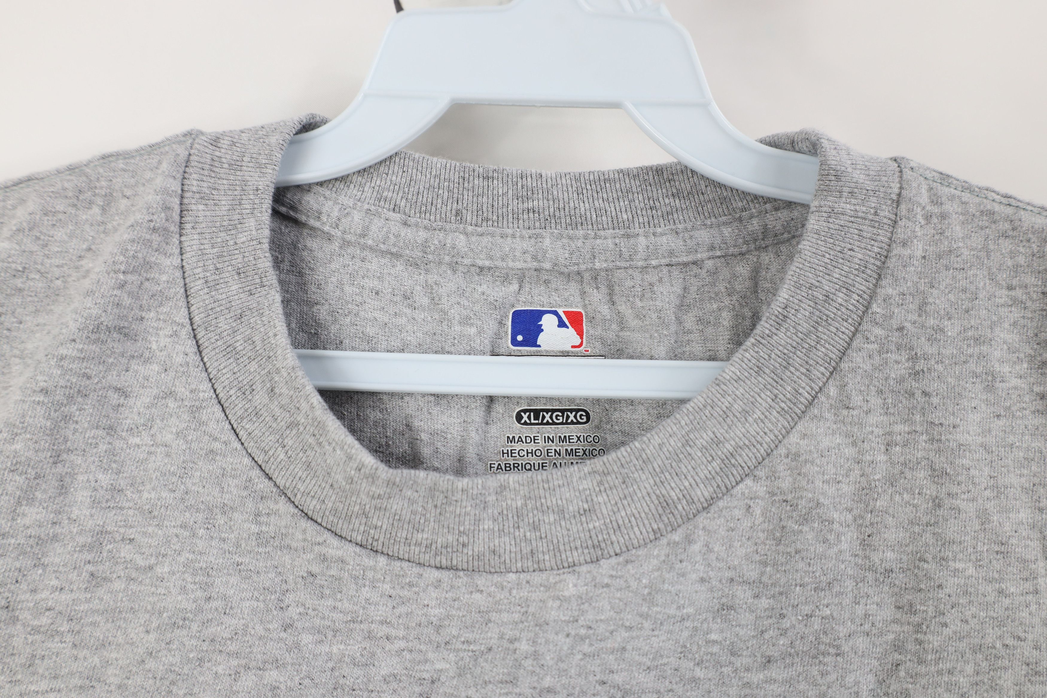 Vintage Vintage Y2K Detroit Tigers Baseball Muscle T-Shirt Gray Size US XL / EU 56 / 4 - 6 Thumbnail