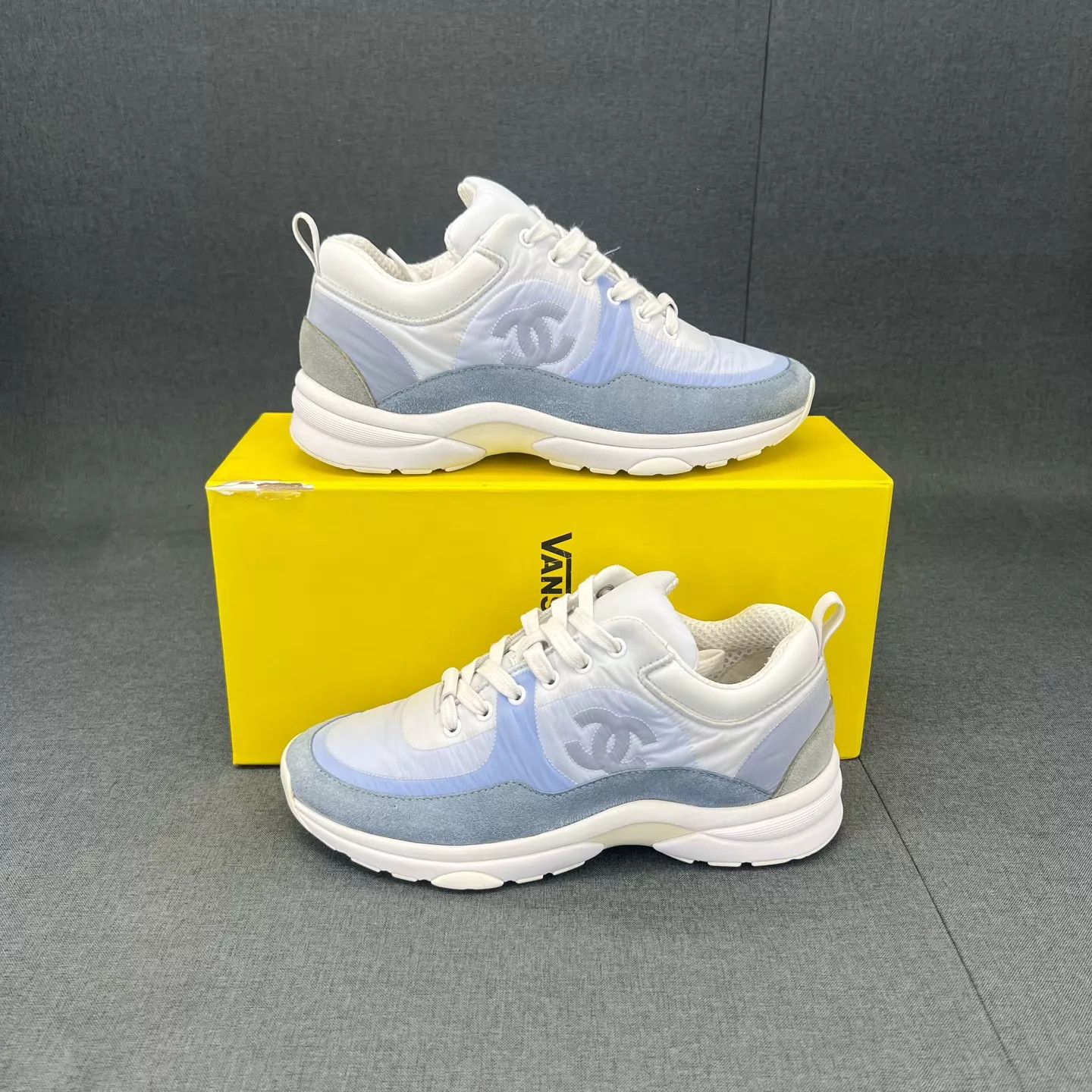 Chanel CHANEL CC White & Blue Sneakers 36.5 99 New With Box Size US 6 / IT 36 - 2 Thumbnail
