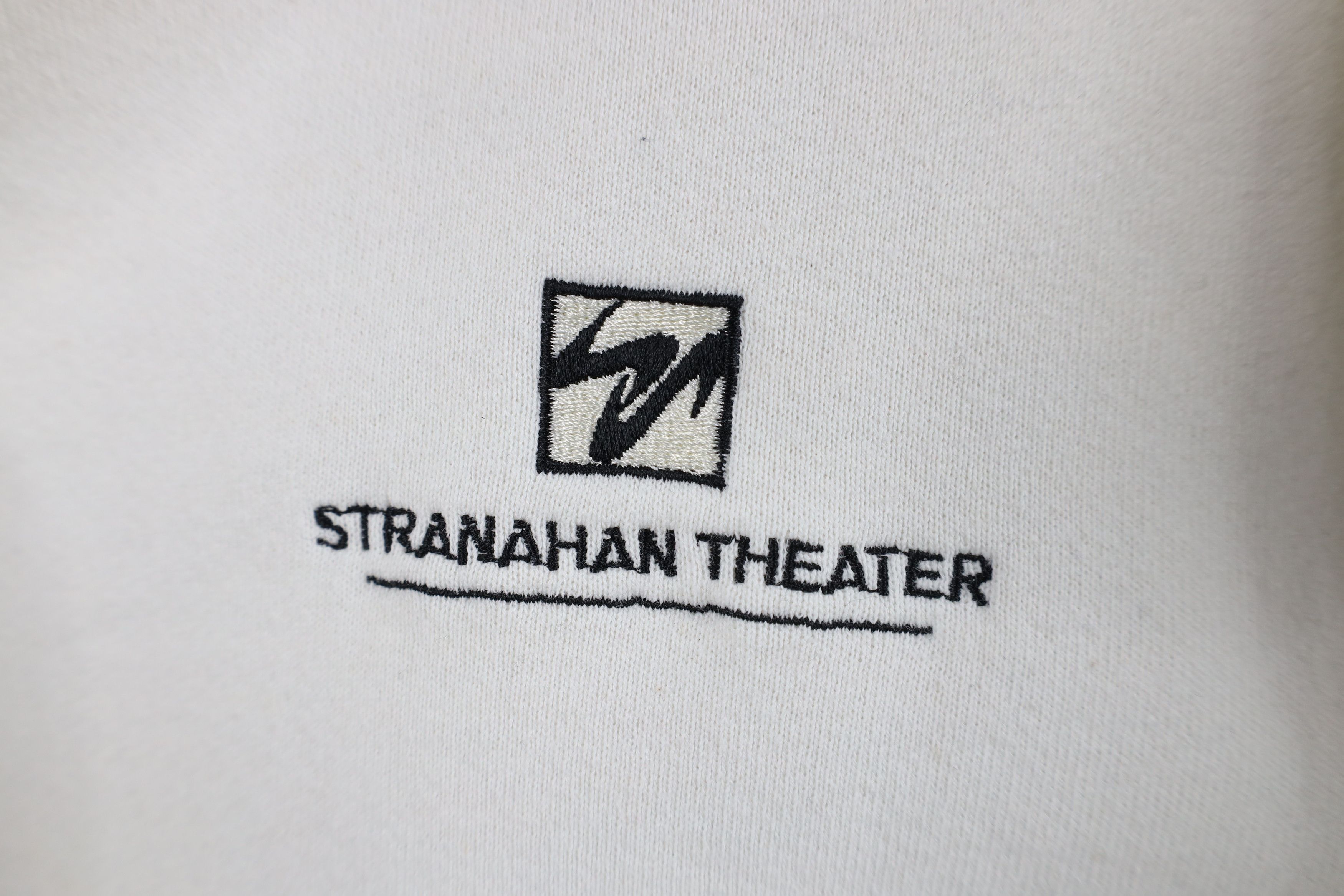 Vintage Vintage 90s Stranahan Theater Toledo Ohio Sweatshirt White Size US L / EU 52-54 / 3 - 4 Thumbnail