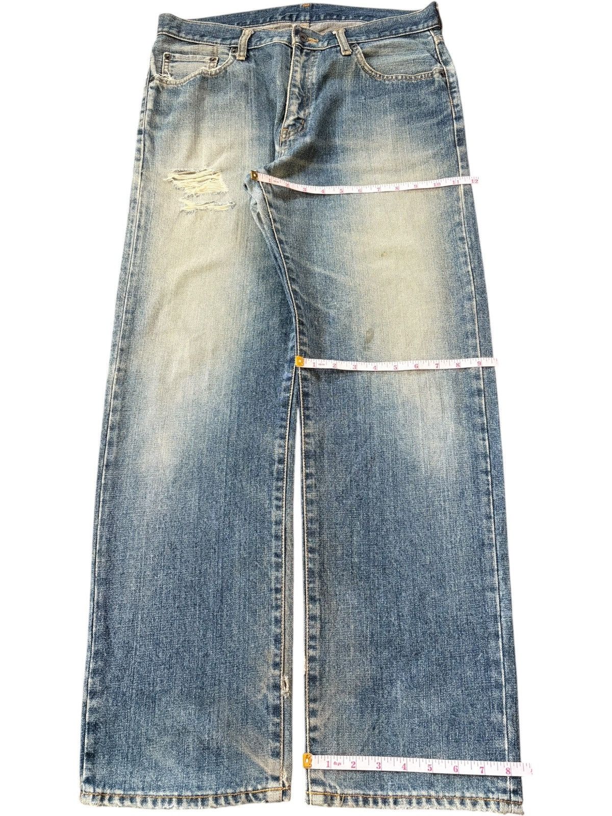 Uniqlo Vintage Japanese Uniqlo Faded Wash Distress Loose Jeans Size US 33 - 8 Thumbnail