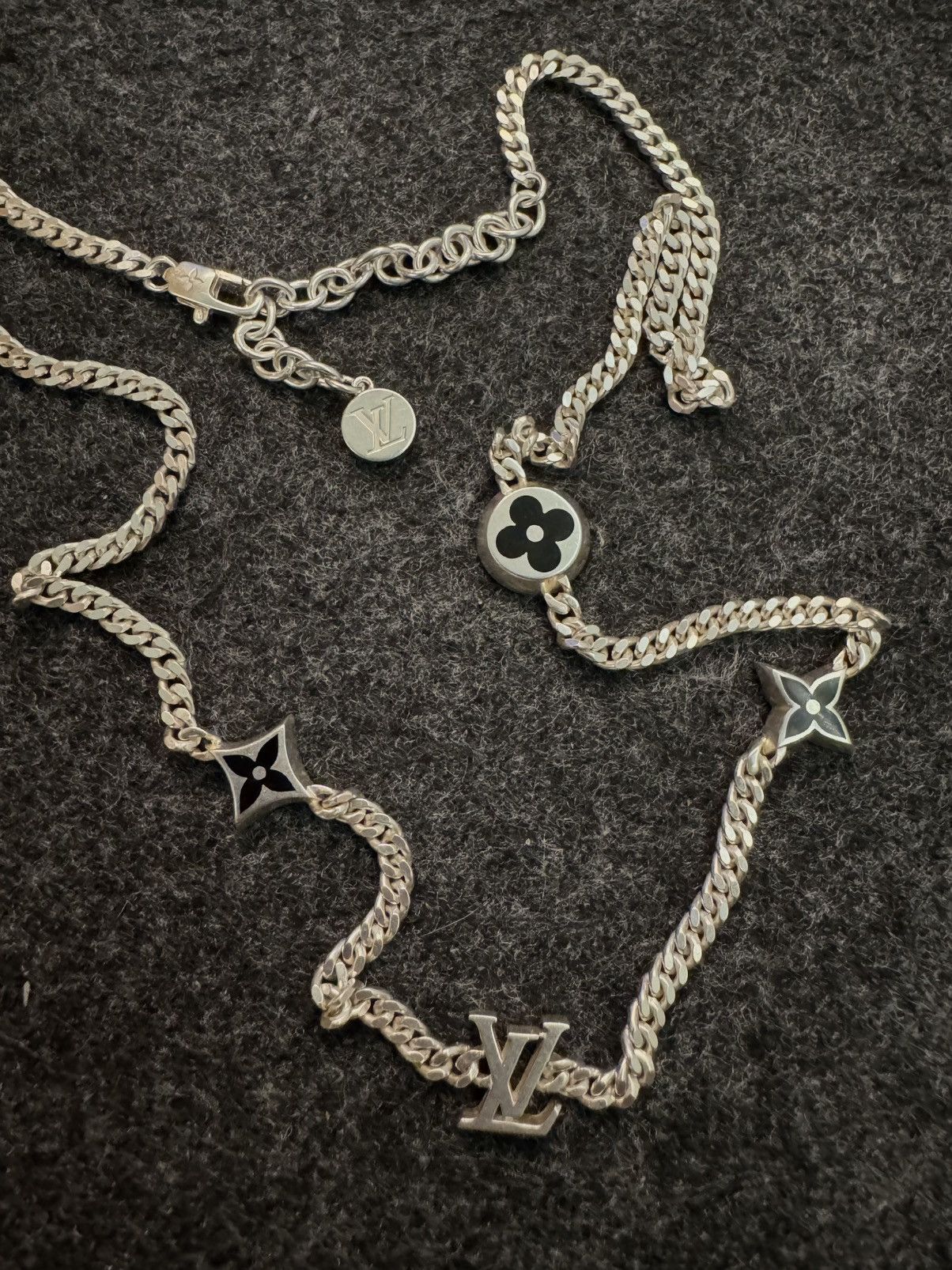 Louis Vuitton Louis Vuitton Spike Charms Necklace Size ONE SIZE - 3 Thumbnail