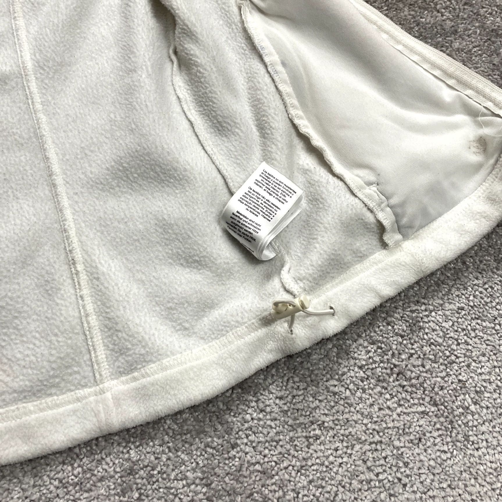 Vintage VINTAGE Columbia Benton Springs Fleece Jacket Women Medium White Full Zip Pockets Hiking Womens Size M / US 6-8 / IT 42-44 - 4 Thumbnail