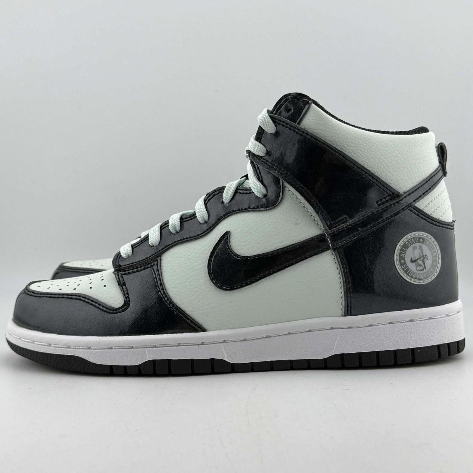 Nike Nike Dunk High SE (GS) Barely Green/Black 6Y New with Box Size US 6 / EU 39 - 2 Thumbnail