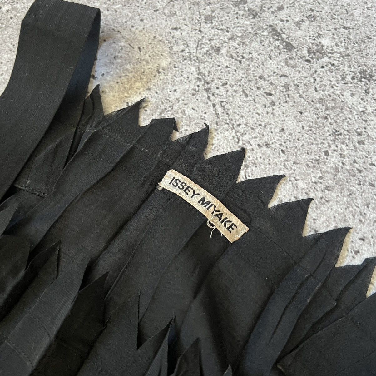 Issey Miyake RARE Issey Miyake Pleated Midi Dress Spiky Sawtooth Trim Size S / US 4 / IT 40 - 3 Thumbnail