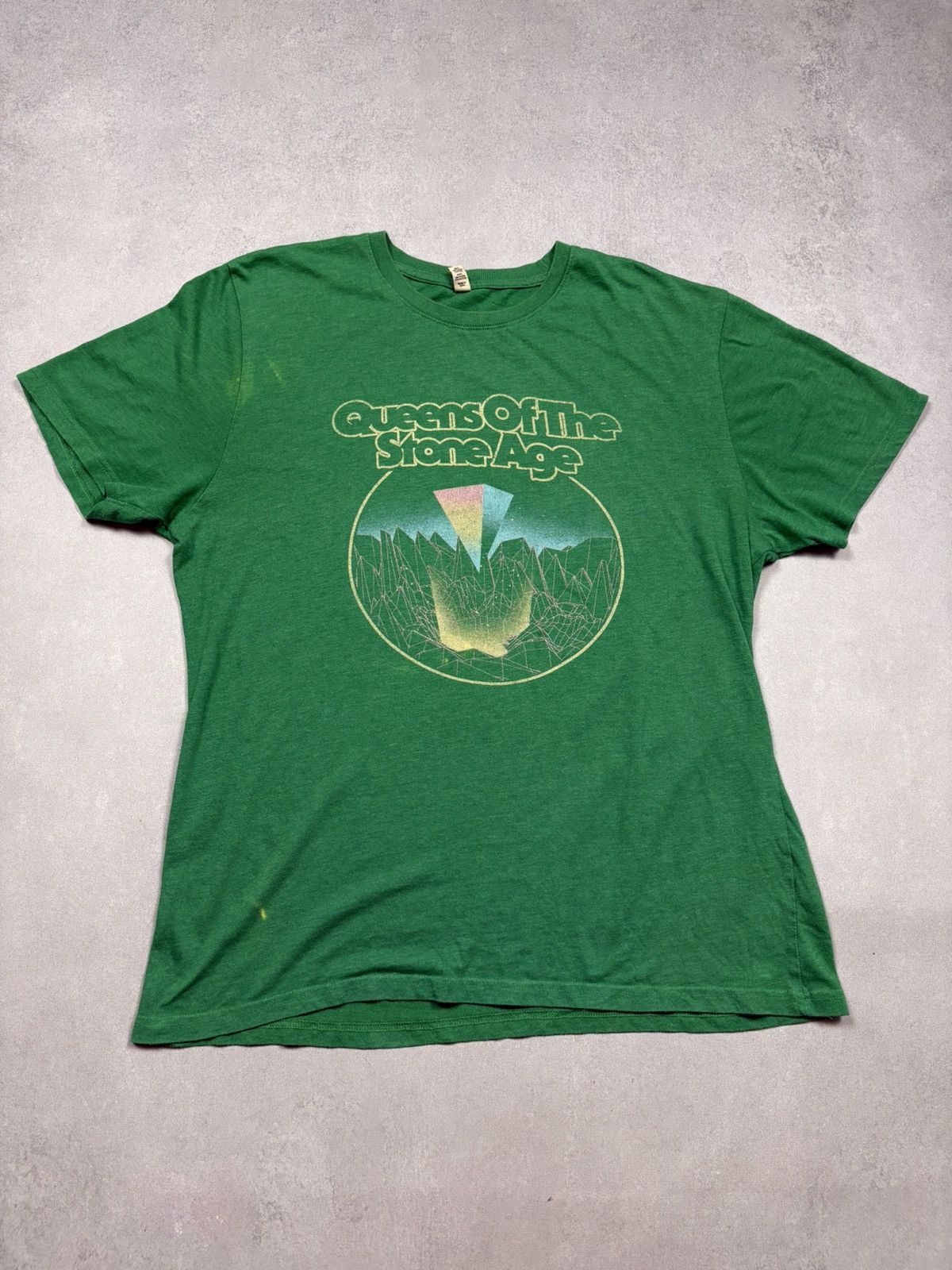 Band Tees Vintage 00s Queens Of The Stone Age T Shirt Rare Tee Merch Size US XL / EU 56 / 4 - 1 Thumbnail