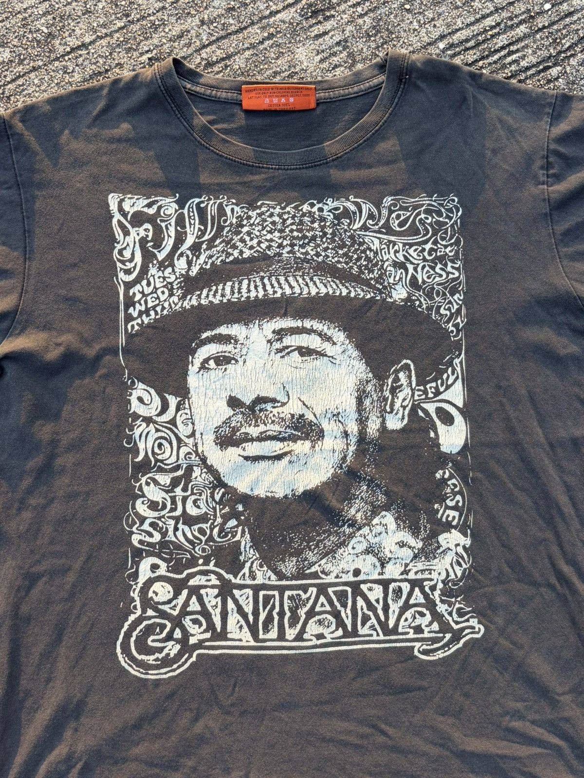 Band Tees Carlos Santana Size US L / EU 52-54 / 3 - 2 Thumbnail