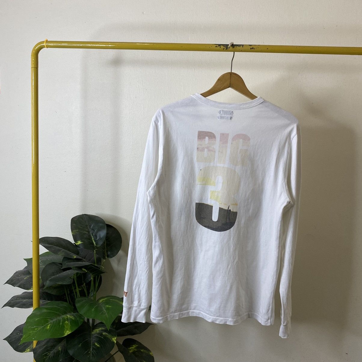 TMT TMT Japan Big 3 White Graphic LS T Shirt Size US M / EU 48-50 / 2 - 7 Thumbnail