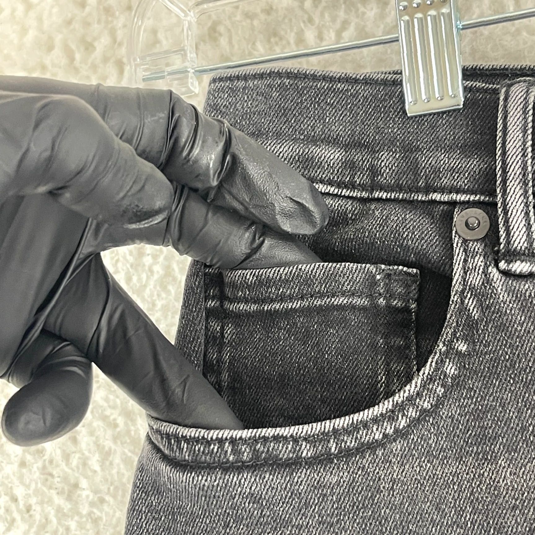 Everlane Everlane Jeans Women Regular Denim Black Straight Leg Ankle Mid-Rise 24 Inseam 26 5-Pocket City 90s Clothing Mens Womens Girls Size 42" / US 20 - 4 Thumbnail