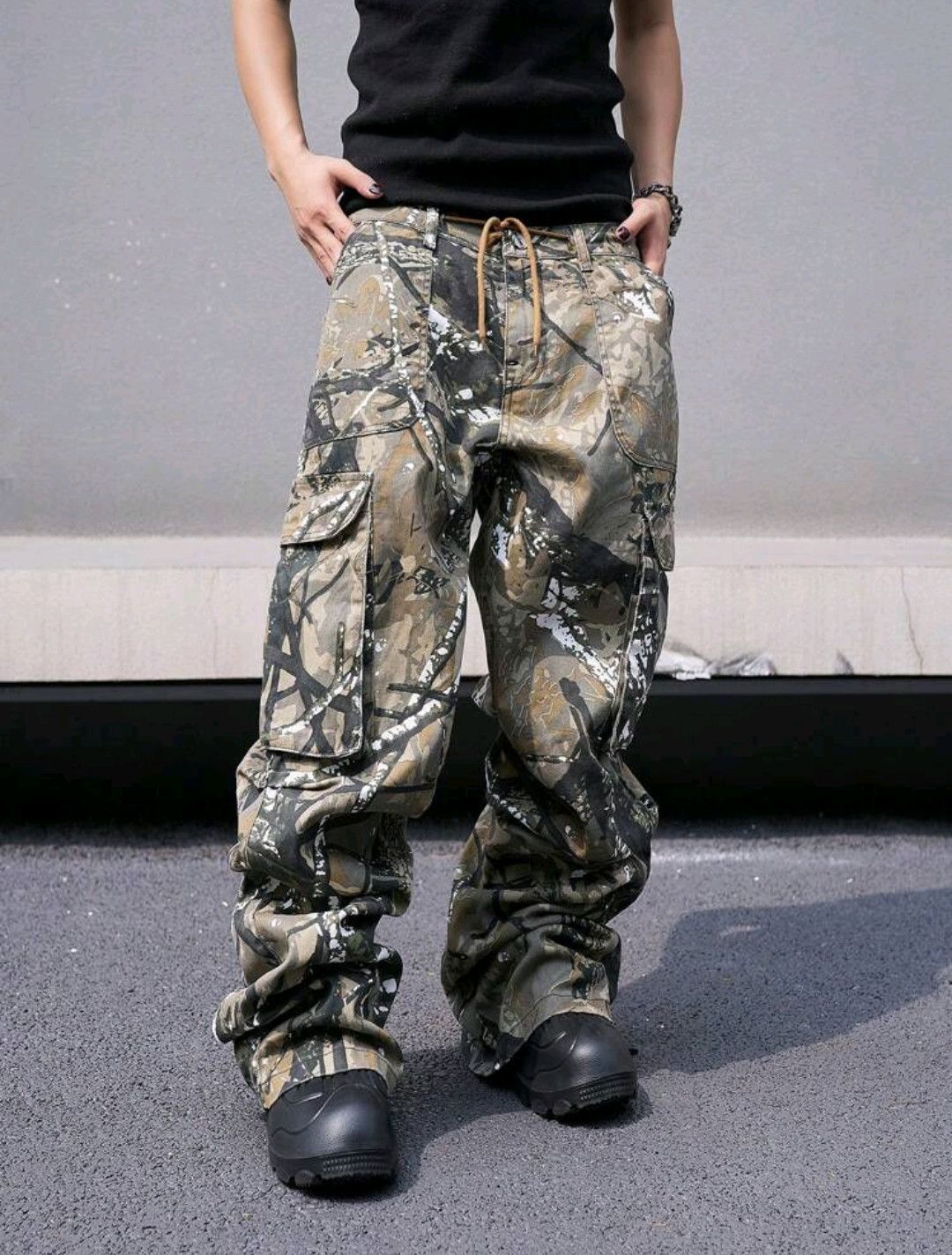Japanese Brand × Jean Retro Camo Multi-Pocket Wide-Leg Cargo Jeans Size US 33 - 1 Thumbnail