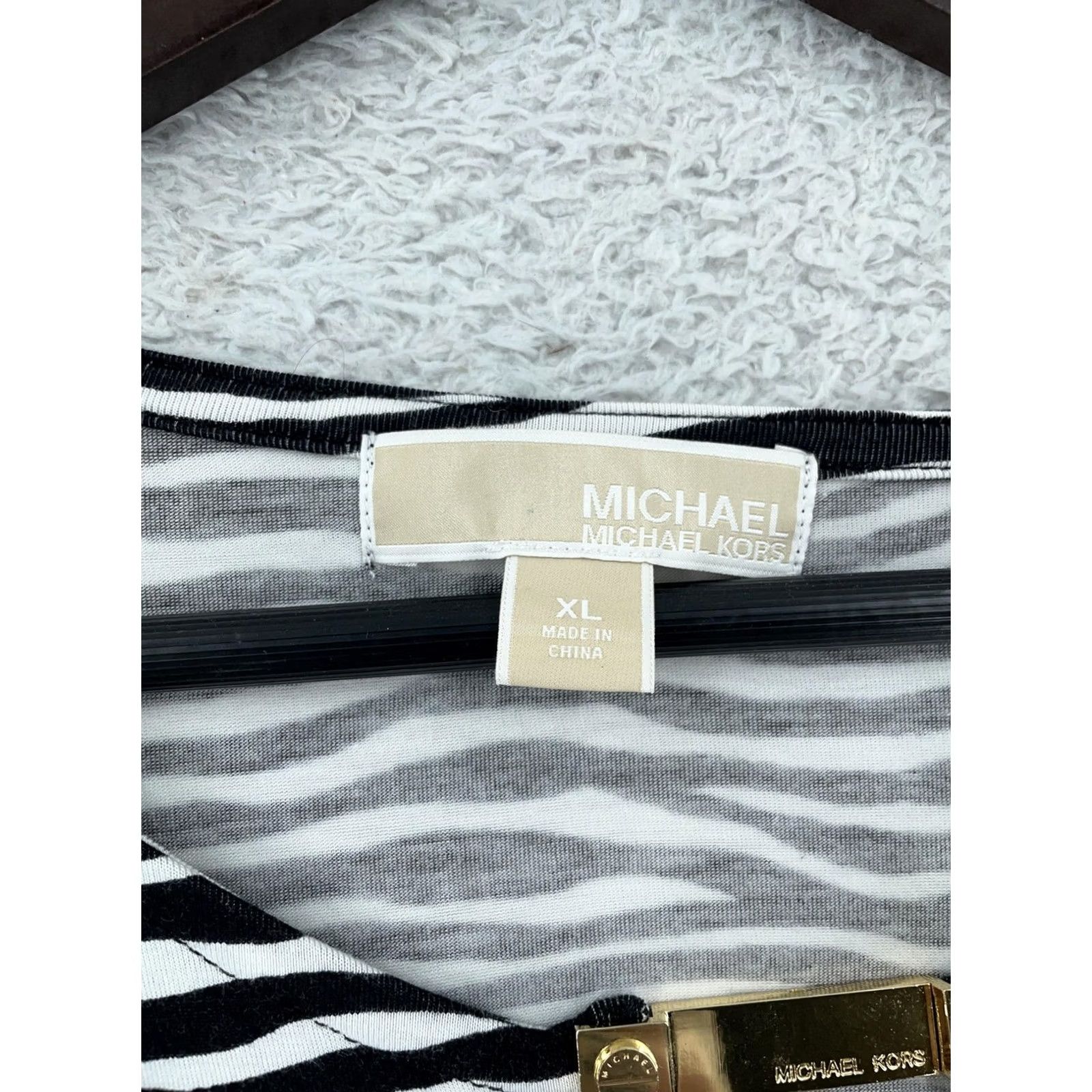 Michael Kors Michael Kors Blouse Womens XL Black White Zebra Print Keyhole Round Neck Top Size XL / US 12-14 / IT 48-50 - 7 Thumbnail