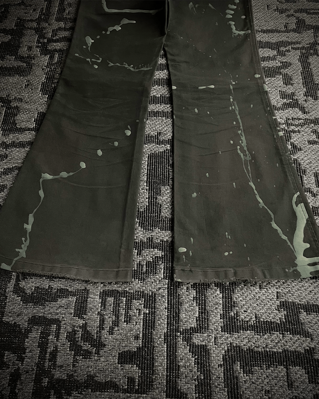 Tornado Mart Tornado Mart Brush Splash Flared Jeans Size US 32 / EU 48 - 9 Thumbnail
