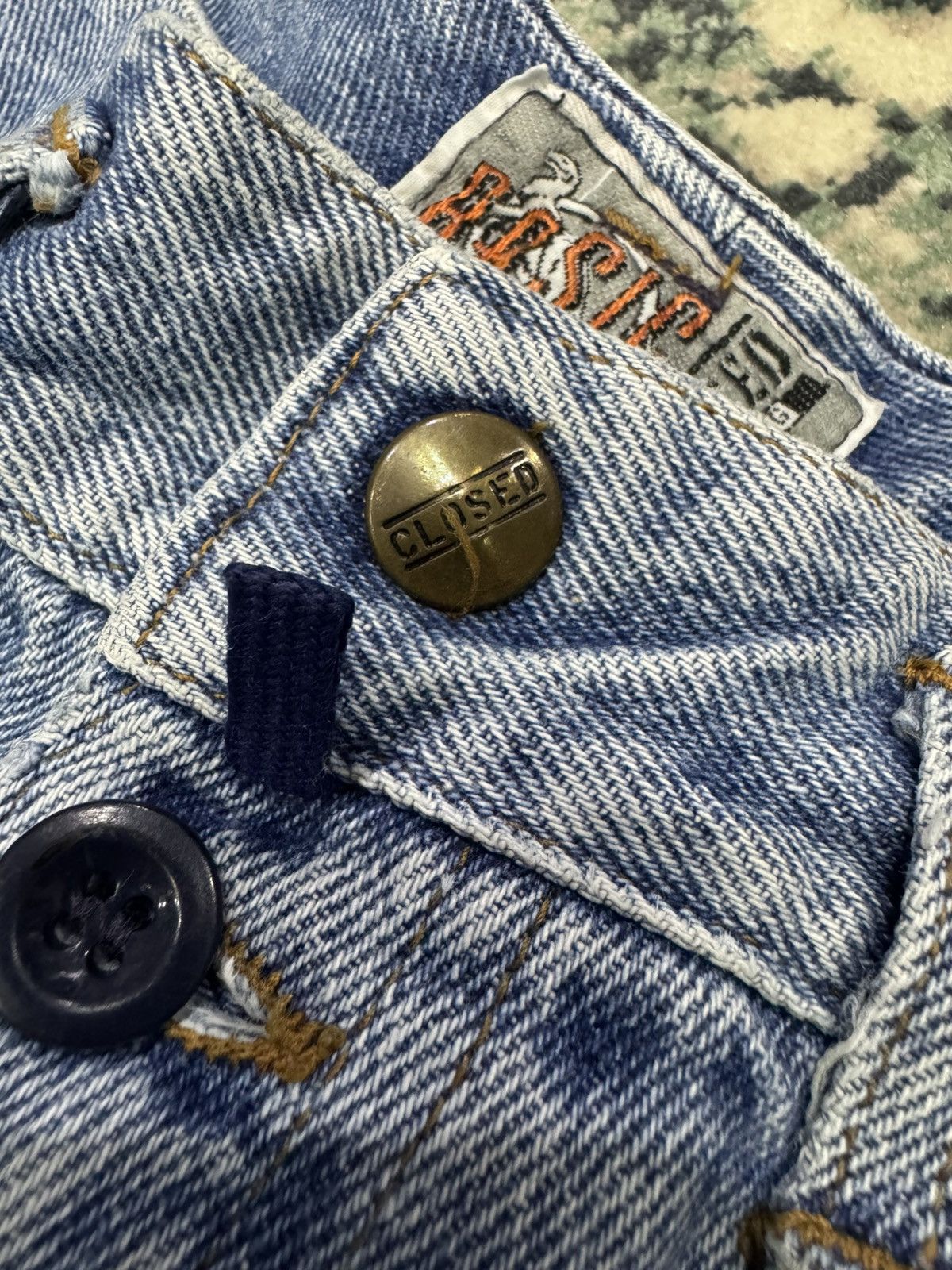 CLOSED 1980s MARITHE FRANCOIS GIRBAUD X CLOSED TUPAC SHAKUR JEANS Size US 27 - 7 Thumbnail